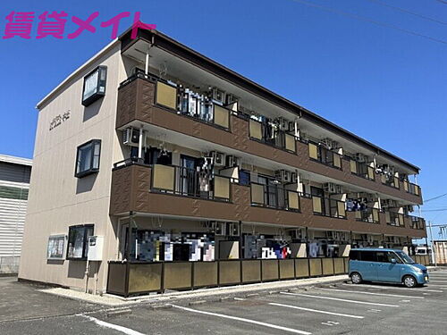 三重県松阪市川井町 3階建