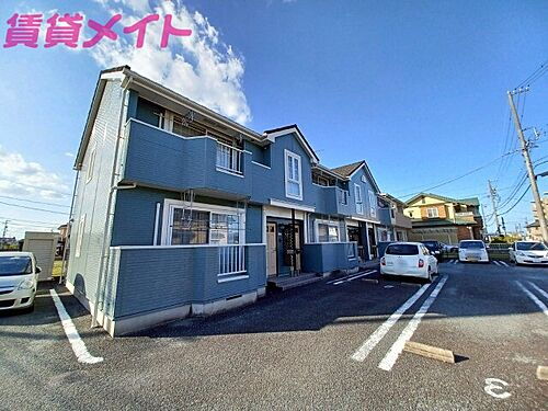三重県松阪市嬉野中川新町４丁目 2階建