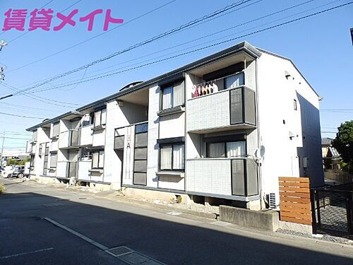 三重県松阪市嬉野野田町 2階建