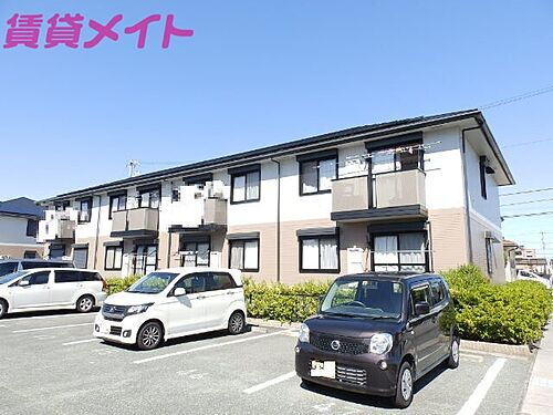 三重県松阪市嬉野中川新町２丁目 2階建
