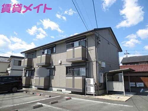 三重県松阪市茶与町 2階建