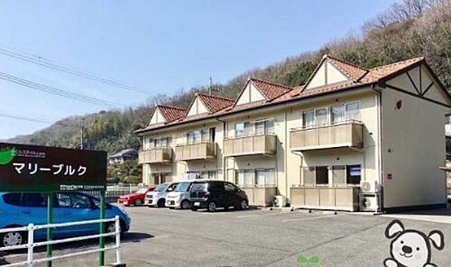 広島県福山市千田町大字坂田 2階建