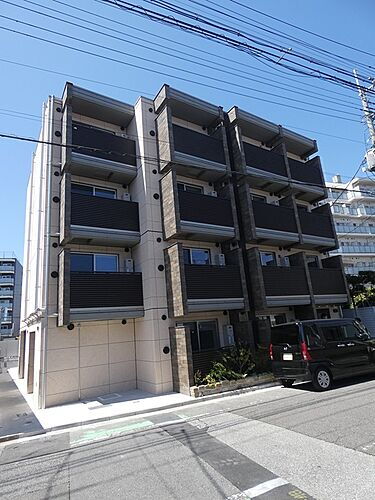 埼玉県川口市西青木４丁目 4階建 
