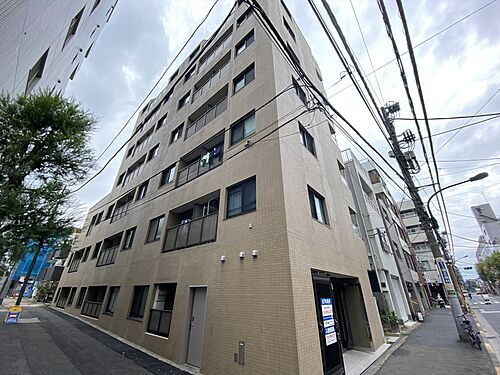 プレール市ヶ谷納戸町 8階建