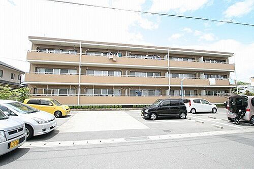 岡山県岡山市北区西崎１丁目 3階建 築27年5ヶ月