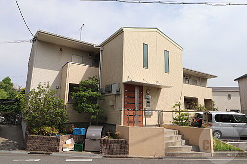 大阪府吹田市南高浜町 築11年10ヶ月 2階建