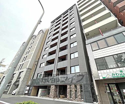 京都府京都市中京区岩上通六角下る岩上町 11階建 築3年2ヶ月