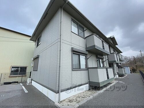 滋賀県彦根市東沼波町 2階建 築23年9ヶ月