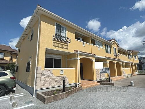 滋賀県彦根市小泉町 2階建