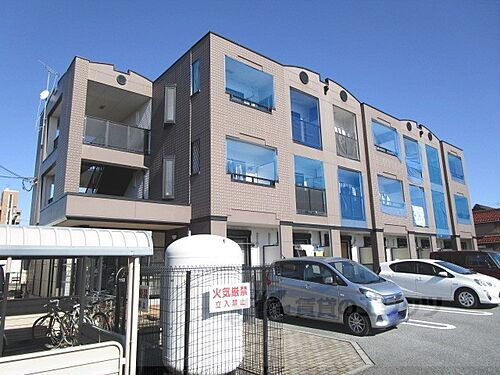 滋賀県米原市下多良３丁目 築19年6ヶ月 3階建