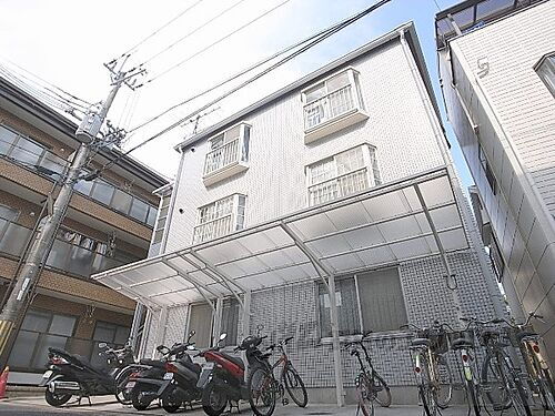 京都府長岡京市友岡１丁目 築32年2ヶ月 3階建