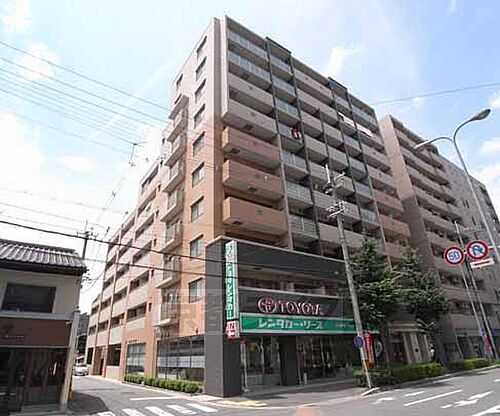 京都府京都市南区東九条上殿田町 地上10階地下1階建