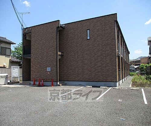 京都府宇治市六地蔵 2階建