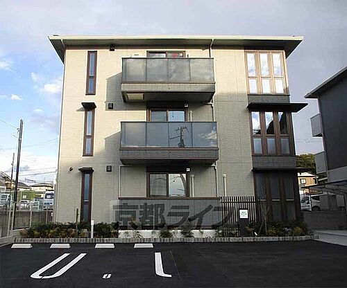京都府宇治市大久保町 3階建 築1年未満