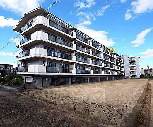 京都府久世郡久御山町島田 賃貸マンション