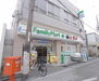 睦荘 ファミリーマート中書島駅前店まで120m 中書島駅前 ドラッグストアも入っております。