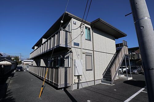 山梨県甲府市徳行３丁目 2階建 築14年5ヶ月