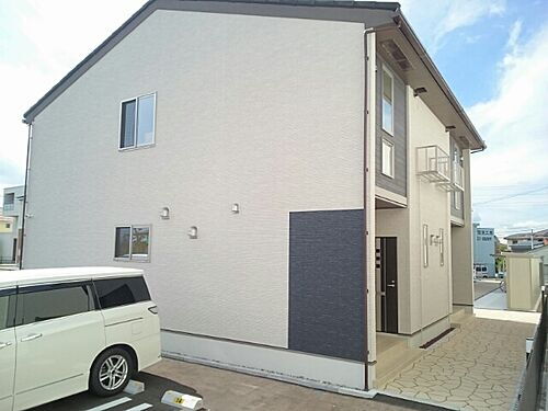 富山県富山市豊若町３丁目 2階建 築5年4ヶ月