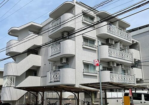 広島県広島市安佐南区長束４丁目 4階建