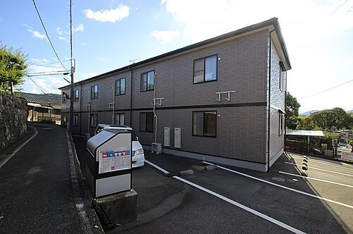 広島県広島市東区戸坂数甲２丁目 2階建