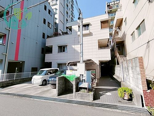 兵庫県神戸市灘区岩屋北町７丁目 3階建 築28年4ヶ月