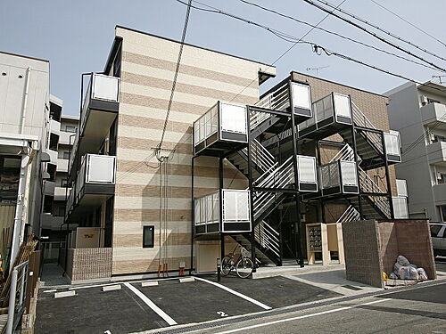 兵庫県神戸市灘区浜田町４丁目 3階建 築17年9ヶ月