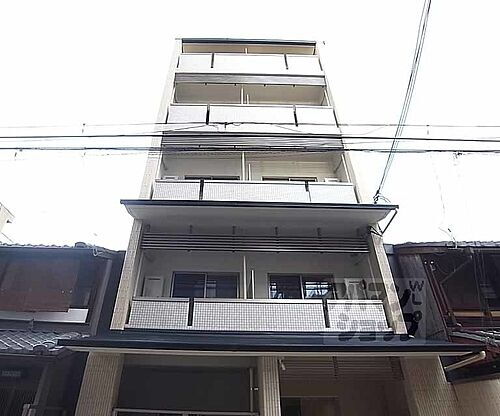 京都府京都市下京区醒ケ井通綾小路下る要法寺町 築8年8ヶ月 5階建