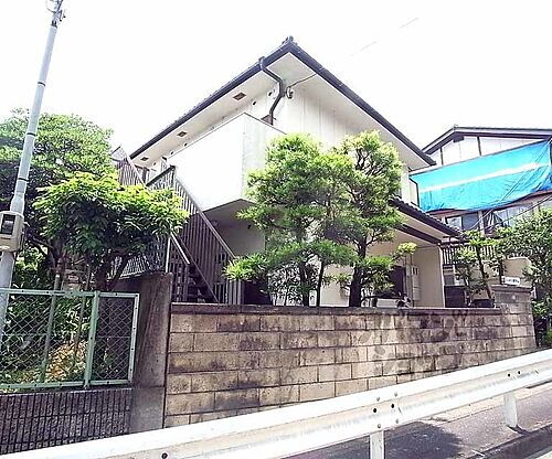 京都府京都市右京区鳴滝音戸山町 築40年9ヶ月 2階建