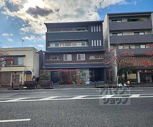 京都府京都市東山区三条通大橋東入６丁目今小路町 4階建 築9年11ヶ月