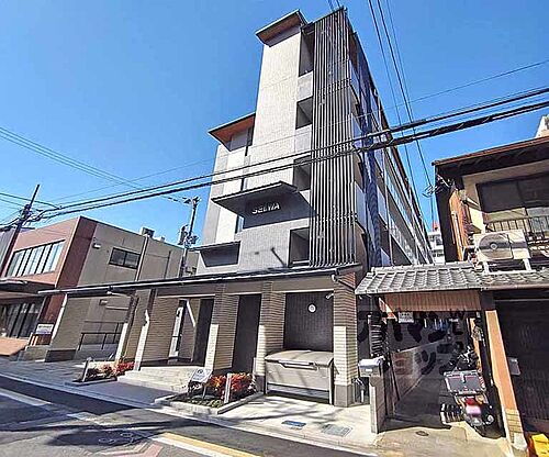 京都府京都市下京区麓町 築1年11ヶ月 5階建