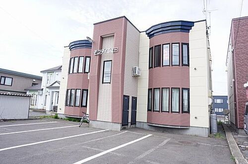 モンティニュー