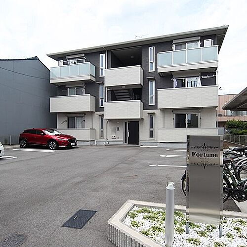 愛知県名古屋市中村区中村本町１丁目 築4年6ヶ月 3階建