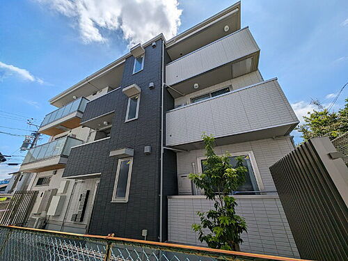 静岡県浜松市中央区中沢町 3階建 築1年3ヶ月