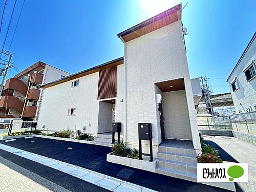 和歌山県和歌山市納定 テラスハウス