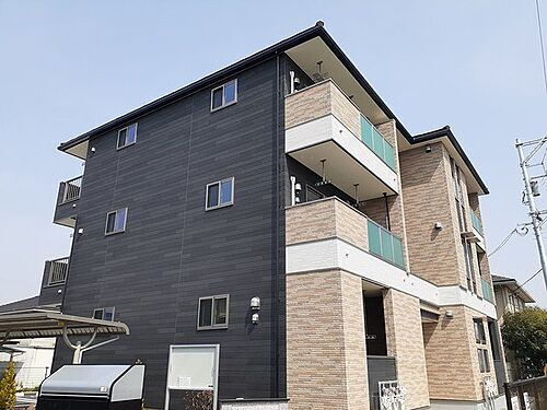 広島県福山市東川口町４丁目 3階建 築3年4ヶ月