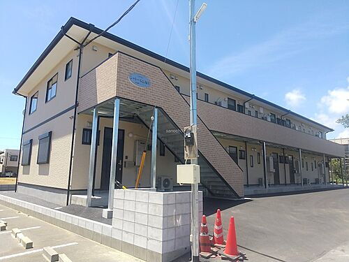 シャトール長塚ＩＩ 地上2階地下1階建