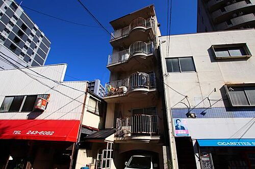 広島県広島市中区東平塚町 5階建 築46年2ヶ月
