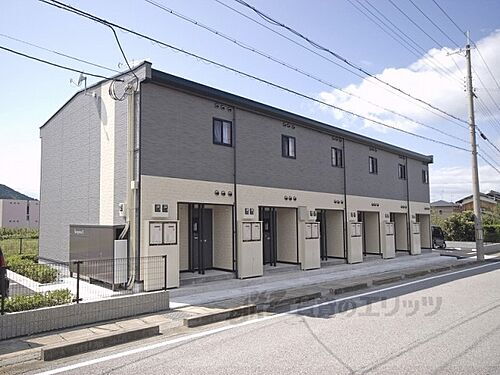 滋賀県東近江市佐野町 築17年3ヶ月 2階建