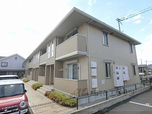 滋賀県近江八幡市鷹飼町東２丁目 2階建 築15年6ヶ月