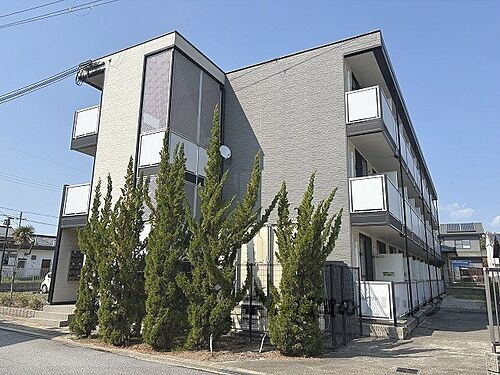 滋賀県彦根市後三条町 築17年1ヶ月 3階建