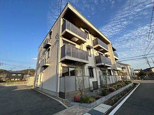 兵庫県加西市北条町横尾 3階建 築2年2ヶ月