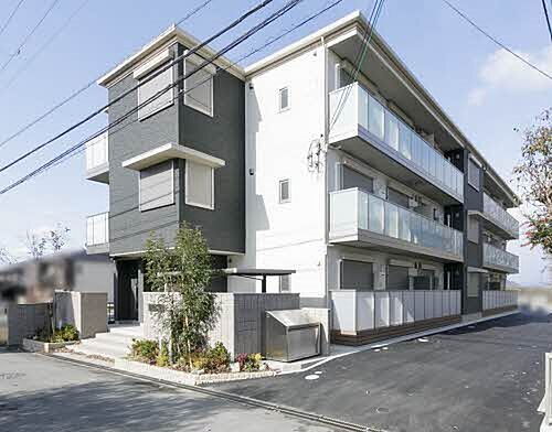 兵庫県加東市木梨 3階建 築6年6ヶ月