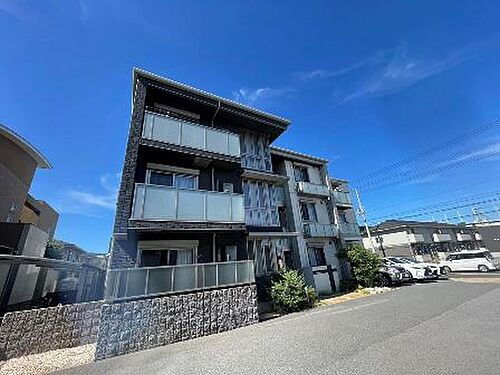 兵庫県姫路市広畑区高浜町３丁目 3階建 築9年