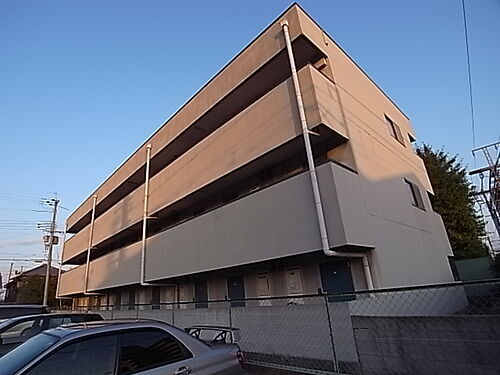 兵庫県明石市藤江 3階建