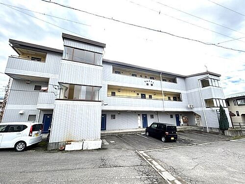 ベルメゾン吉田 3階建