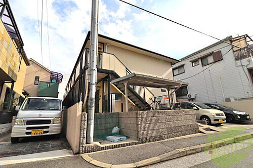 兵庫県西宮市津門大箇町 2階建