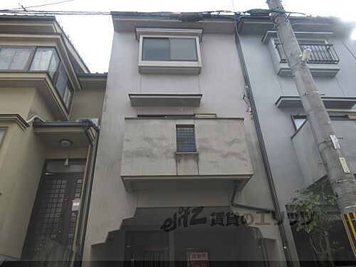 京都府京都市右京区太秦乾町 賃貸一戸建て