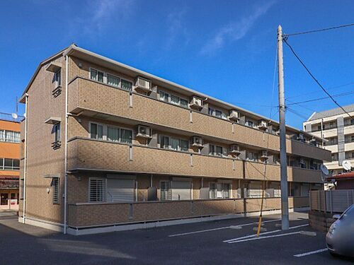 茨城県古河市東１丁目 3階建