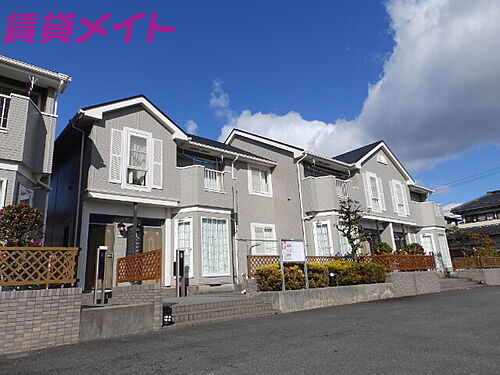 三重県四日市市西富田町 賃貸アパート