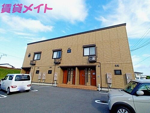 三重県四日市市西富田町 賃貸アパート